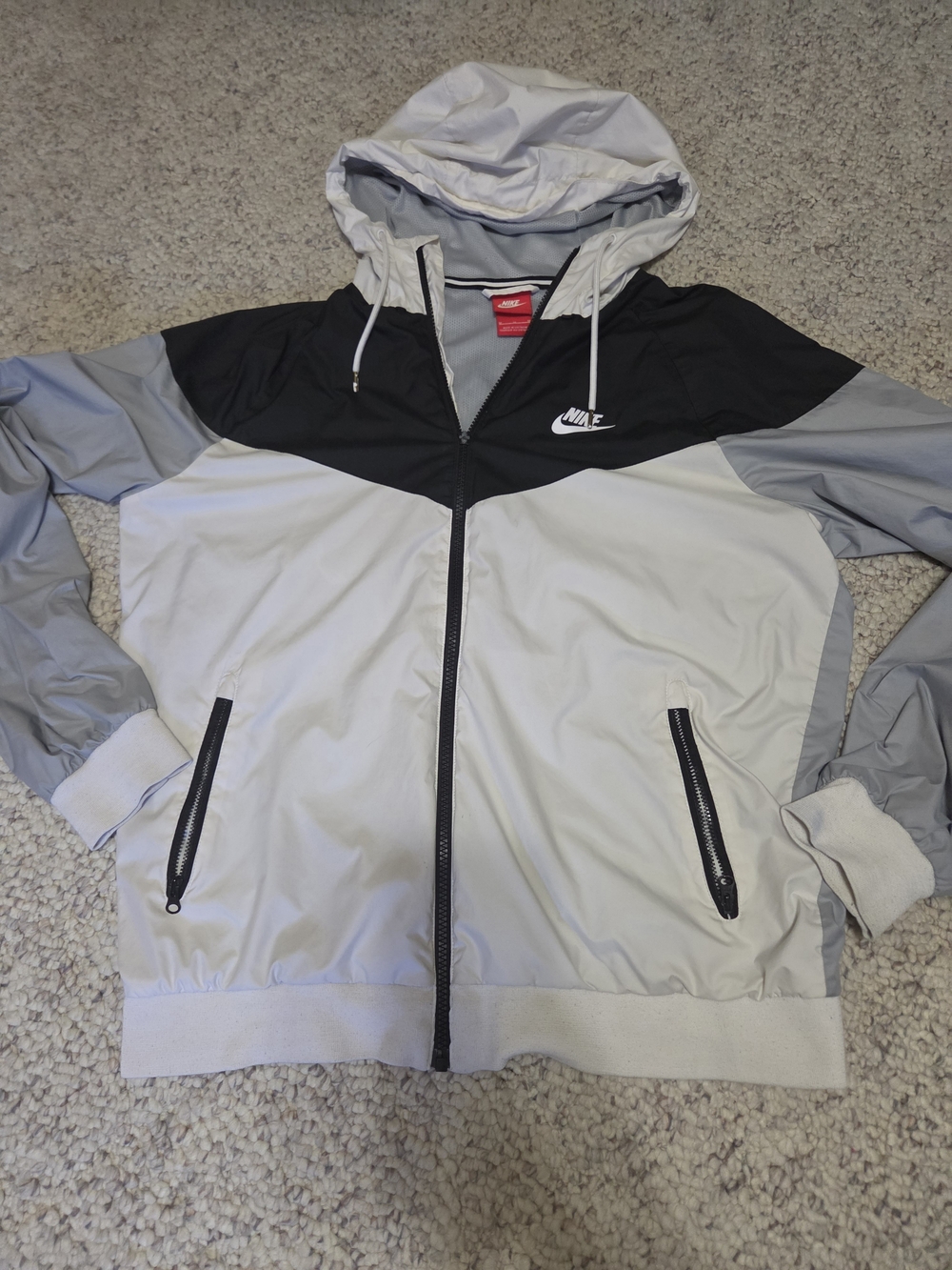 Nike Men’s Black Windbreaker Jacket